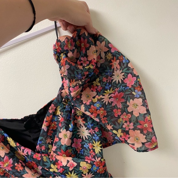 C/MEO Collective And Ever More Floral Puff Sleeve Ruched Mini Dress Size Small - Picture 4 of 12